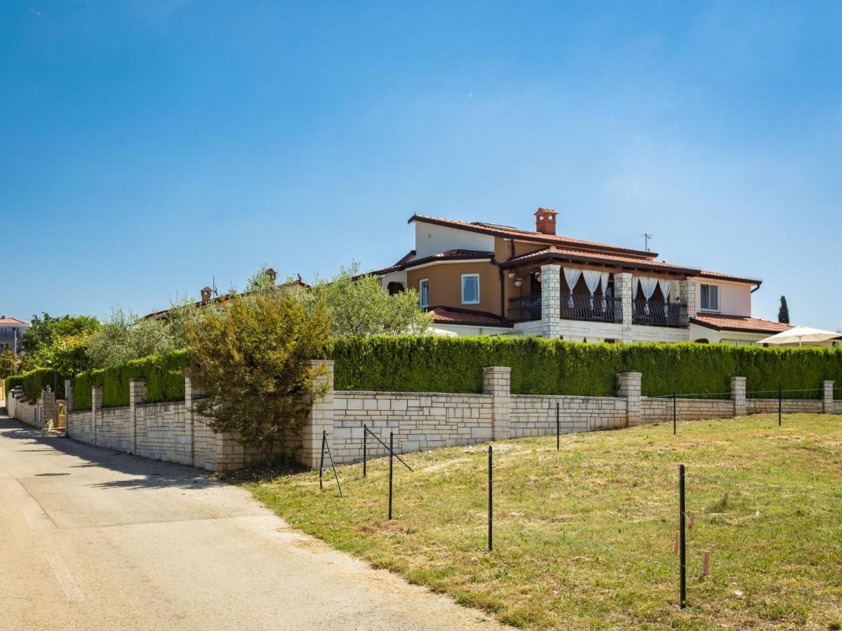Apartment Cancar-1 By Interhome Πόρετς Εξωτερικό φωτογραφία
