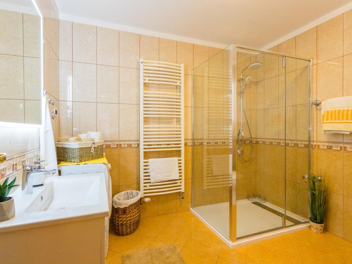 Apartment Cancar-1 By Interhome Πόρετς Εξωτερικό φωτογραφία