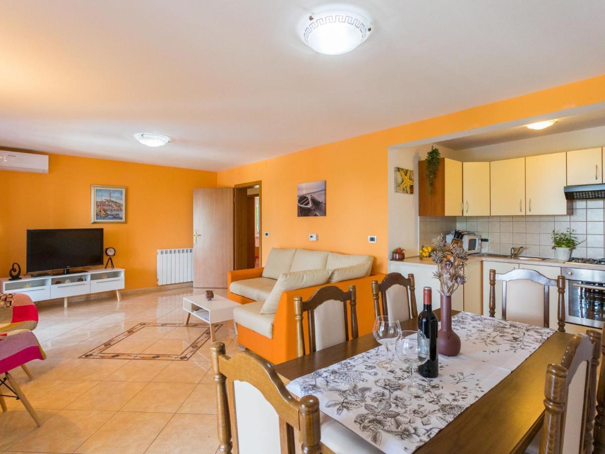 Apartment Cancar-1 By Interhome Πόρετς Εξωτερικό φωτογραφία